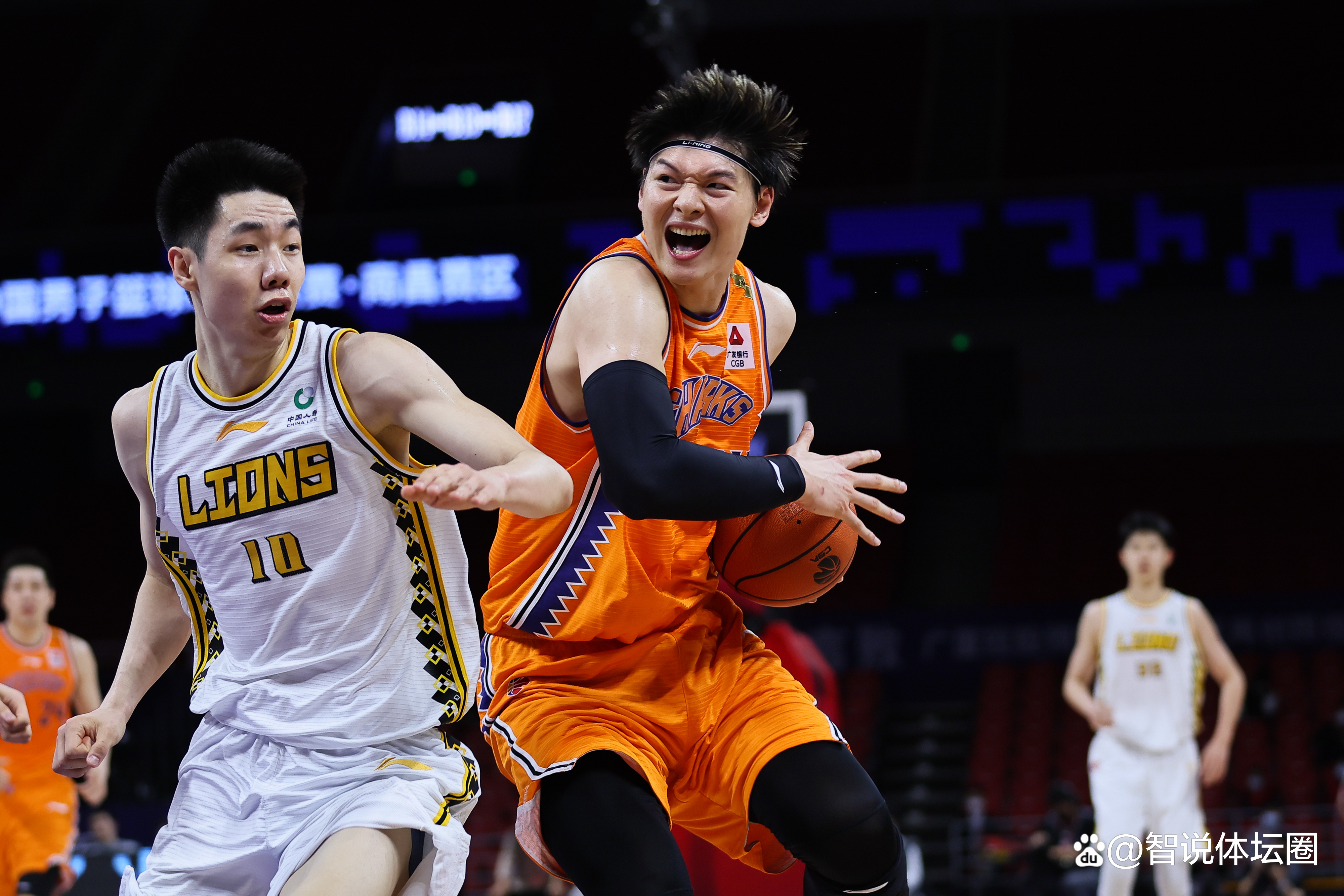 今晚西汉姆外线爆发：CBA常规赛节点到来，震撼外界，赛季目标并未改变的简单介绍